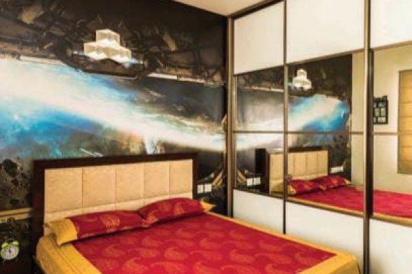 "Create a clutter-free and stylish bedroom retreat! ✨🏡"